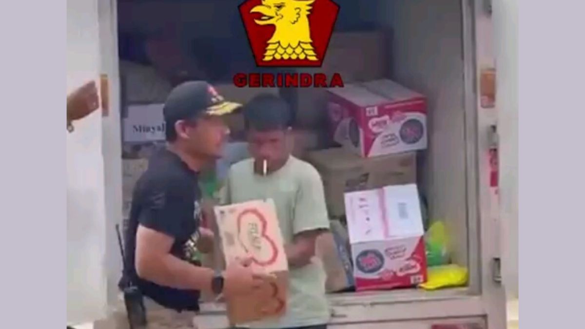 Salah satu dokumentasi Kader Partai Gerindra distribusikan bantuan logistik untuk korban bencana banjir dan Longsor di Aceh
